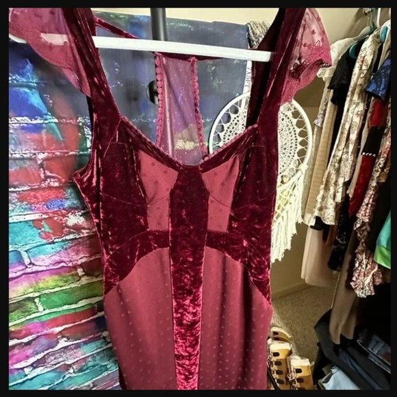 NWOT size L 8-10 Free People Madeline Velvet & Lace Dress - Picture 4 of 11